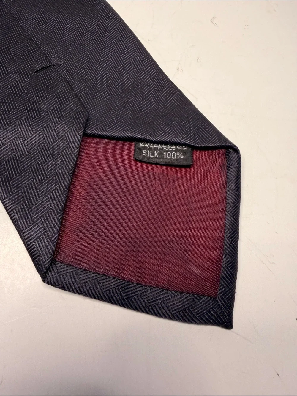 Color Uomo Black Silk Necktie with Asian Art Figure Graphic and Kanji Script